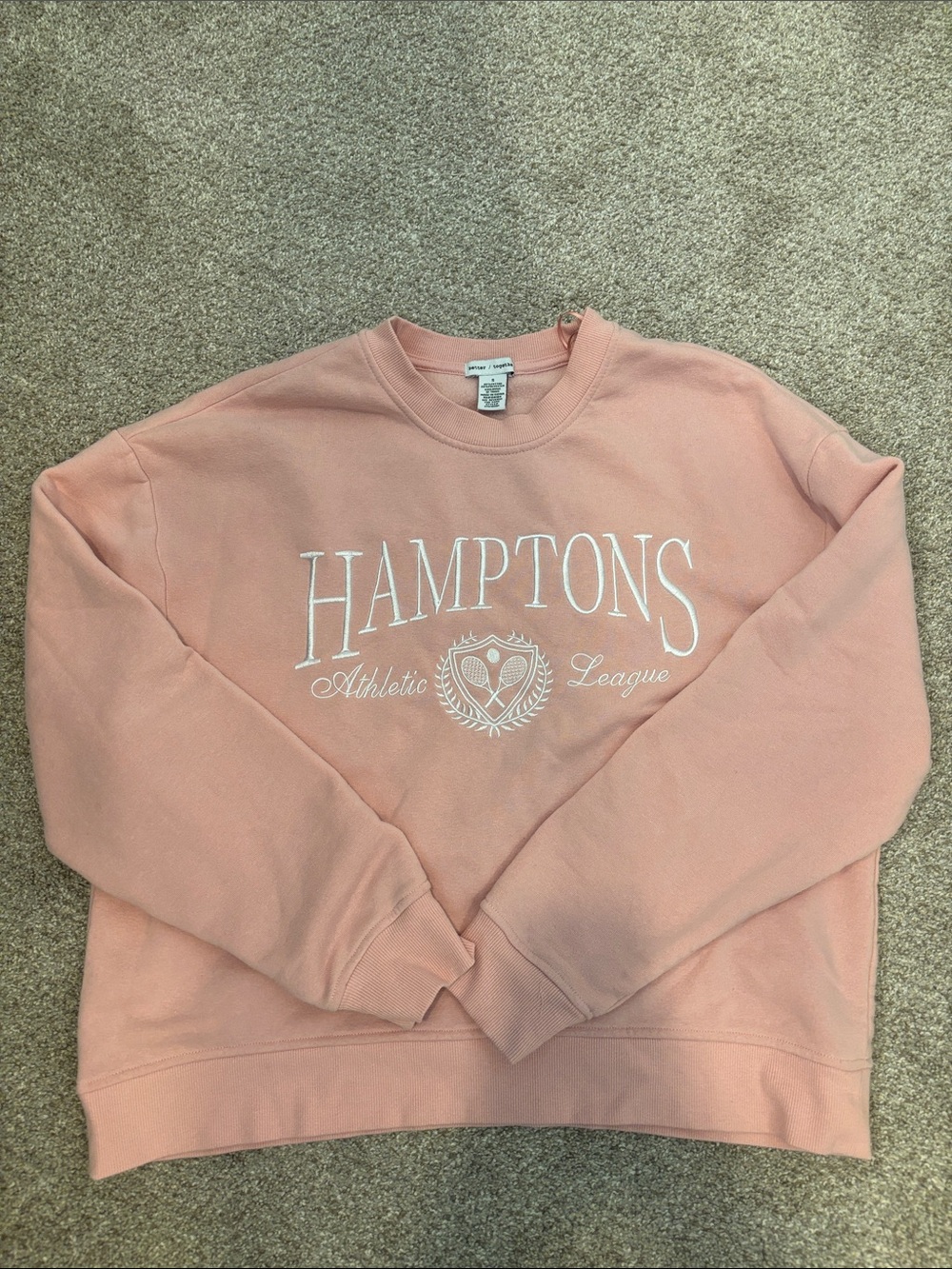 Hamptons Pink Crewneck Sweatshirt - Casual Athletic Logo